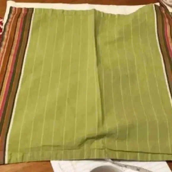 Crate and Barrel Cloth Napkins Set of 5 - Picture 1 of 3